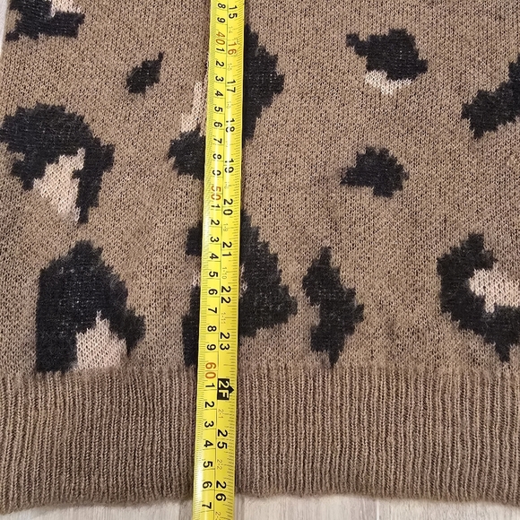 TORRID Leopard Brushed Pullover Sweater Crewneck Longsleeve Size 00 (M/10). - Picture 10 of 10